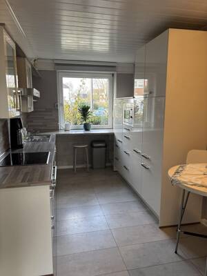 Freistehendes Einfamilienhaus mit Garage – 47839 Krefeld – Vorschaubild 7