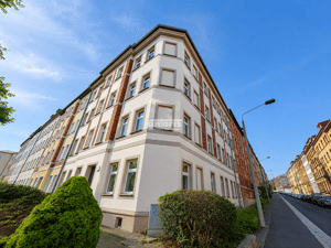 antaris Immobilien GmbH ** Investition mit Substanz - modernisierte Wohnung in Erfurt **