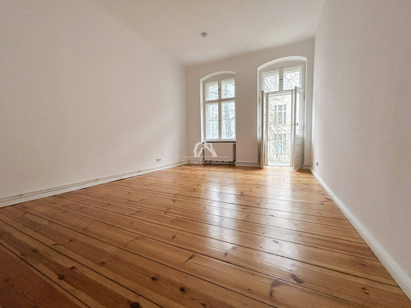 RUHIGE ALTBAUPERLE: STILVOLLE 2-ZIMMER-WOHNUNG MIT BALKON IM HERZEN VON FRIEDENAU I PROVISIONSFREI – Berlin – Vorschaubild 2