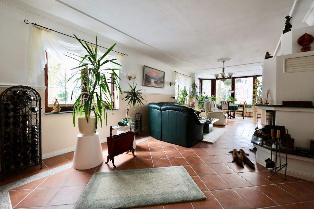 CA. 207 m² WOHN-/NUTZFLÄCHE - GROSSZÜGIGE MAISONETTE MIT GARTEN - WOHNEN MIT HAUSFLAIR – Berlin – Vorschaubild 9