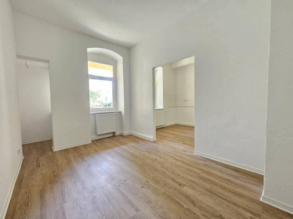 Komplett renovierte Wohnung mit Einbauküche / Fully renovated apartment with fitted kitchen. – Chemnitz – Vorschaubild 9