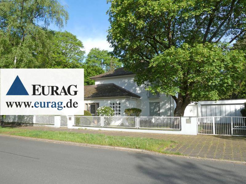 N-Mögeldorf: Seltene Gelegenheit - Unternehmervilla mit großem Grundstück und Schwimmhalle