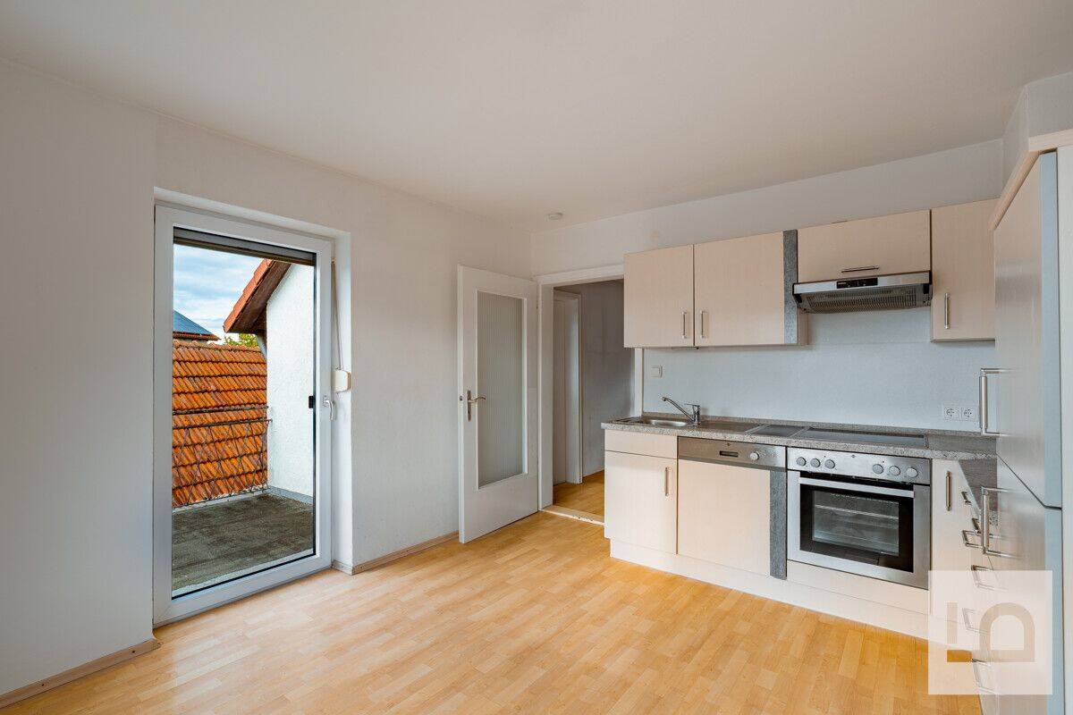 Großzügiges 3-Fam.haus mit 2 freien 102 qm Wohnungen, Bj.61, teilren., Garage, Ingolstadt-Mailing – Ingolstadt – Vorschaubild 5