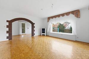 Wohnhaus mit 3 Wohnungen in schöner Wohnlage, Fürth-Ronhof. Bezugsfrei! – 90765 Fürth – Vorschaubild 8