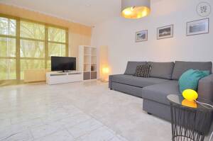 Modern möblierte 2-Zimmer Wohnung mit Terrasse in Mainz-Hechtsheim