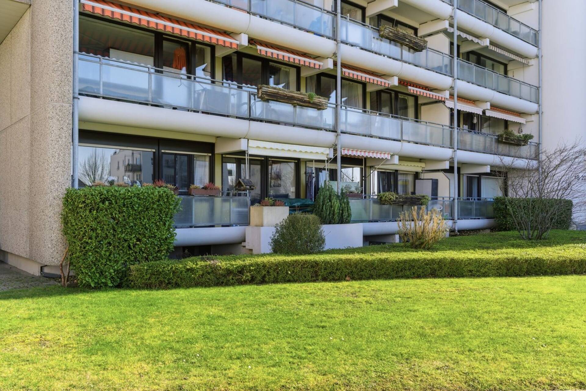 Erdgeschosswohnung in 50858 Köln mit 117 m² kaufen