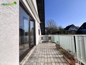 +Neuer Preis+TR-Ruwer: Sonnige 3 ZKB Eigentumswohnung mit Balkon und Stellplatz in beliebter Höhenlage. – 54292 Trier – Vorschaubild 2