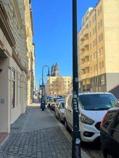 Große Maisonette 2,5 Raum Wohnung, mit Wohnküche, Gäste-WC und 2 Balkonen. – Magdeburg – Vorschaubild 3