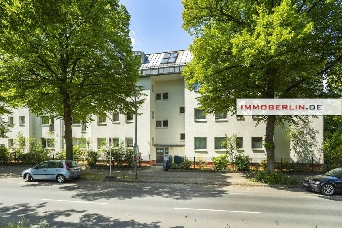 IMMOBERLIN.DE - Lichtdurchflutete Wohnung mit Westterrasse in angenehmer Lage – 12305 Berlin – Bild 1 von 7