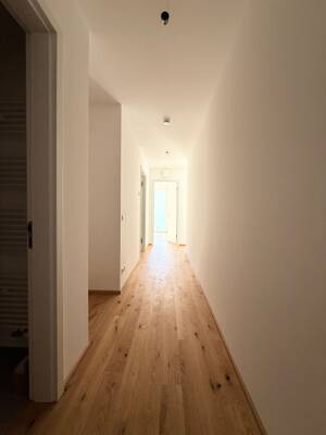 Obermenzing; Erstbezug, elegante und hochwertige 3-Zi.-Whg. mit Balkon und TG in exklusiver – 81245 München – Vorschaubild 3