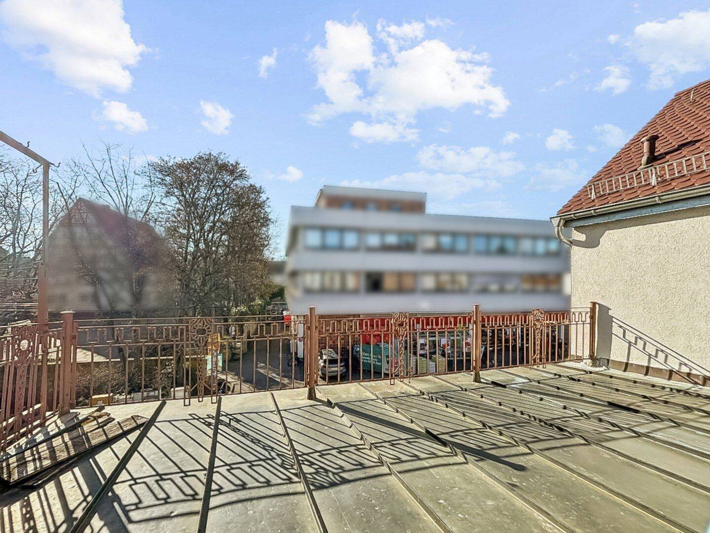Wohn- und Geschäftshaus in zentraler Lage von Stuttgart-Möhringen