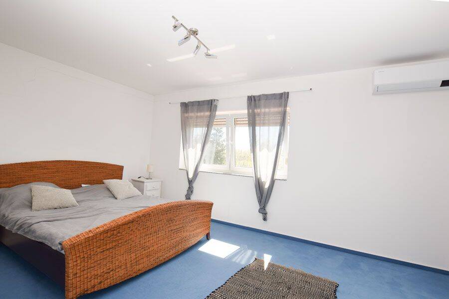Naturidylle in Wolfsburg! Massiv gebautes Einfamilienhaus auf traumhaftem Grundstück. – Wolfsburg – Vorschaubild 8