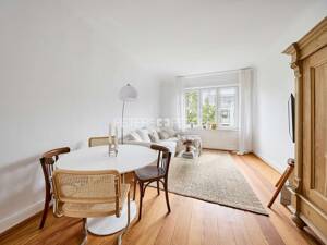 Lichtdurchflutete Wohnung in Winterhude – 22299 Hamburg – Vorschaubild 1
