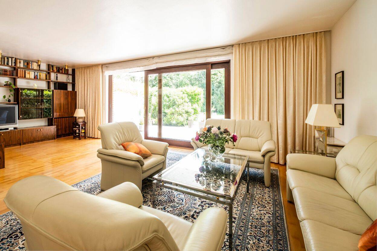 RESERVIERT I Aufgeteiltes Haus mit Traumgarten & vielfältigen Möglichkeiten – Hamburg – Vorschaubild 4