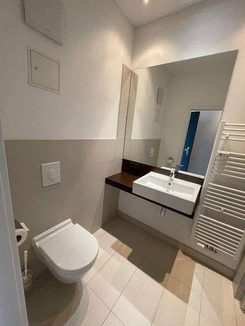 NEU !!! TOP-Möbliertes Apartment mit Einbauküche in Erlangen Zentrum – Erlangen – Vorschaubild 4