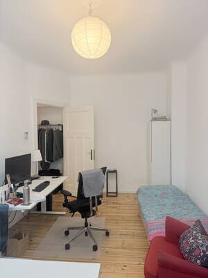Gut geschnittene 2-Zimmerwohnung mit Dielenboden und Nähe zum Schlosspark Charlottenburg – 10589 Berlin – Vorschaubild 2