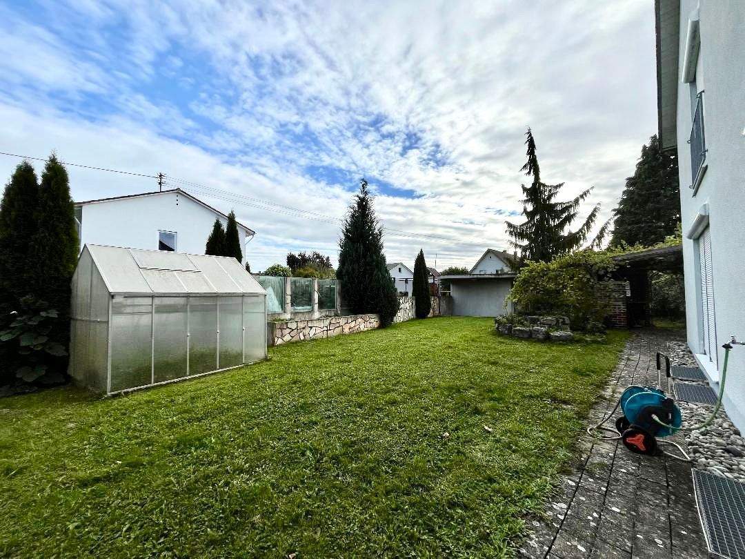 Großzügiges massives 1-2 Familien Architektenhaus in sehr guter Wohnlage bei Biberach mit 2 großen Garagen – Biberach an der Riß – Vorschaubild 9