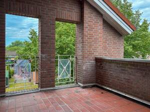 Charmante Maisonette-Wohnung mit neuer Einbauküche und Dachterrasse in Kreyenbrück – 26133 Oldenburg – Vorschaubild 8
