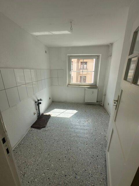 2-Raum Wohnung mit Balkon in Stadtfeld. – Magdeburg – Vorschaubild 5