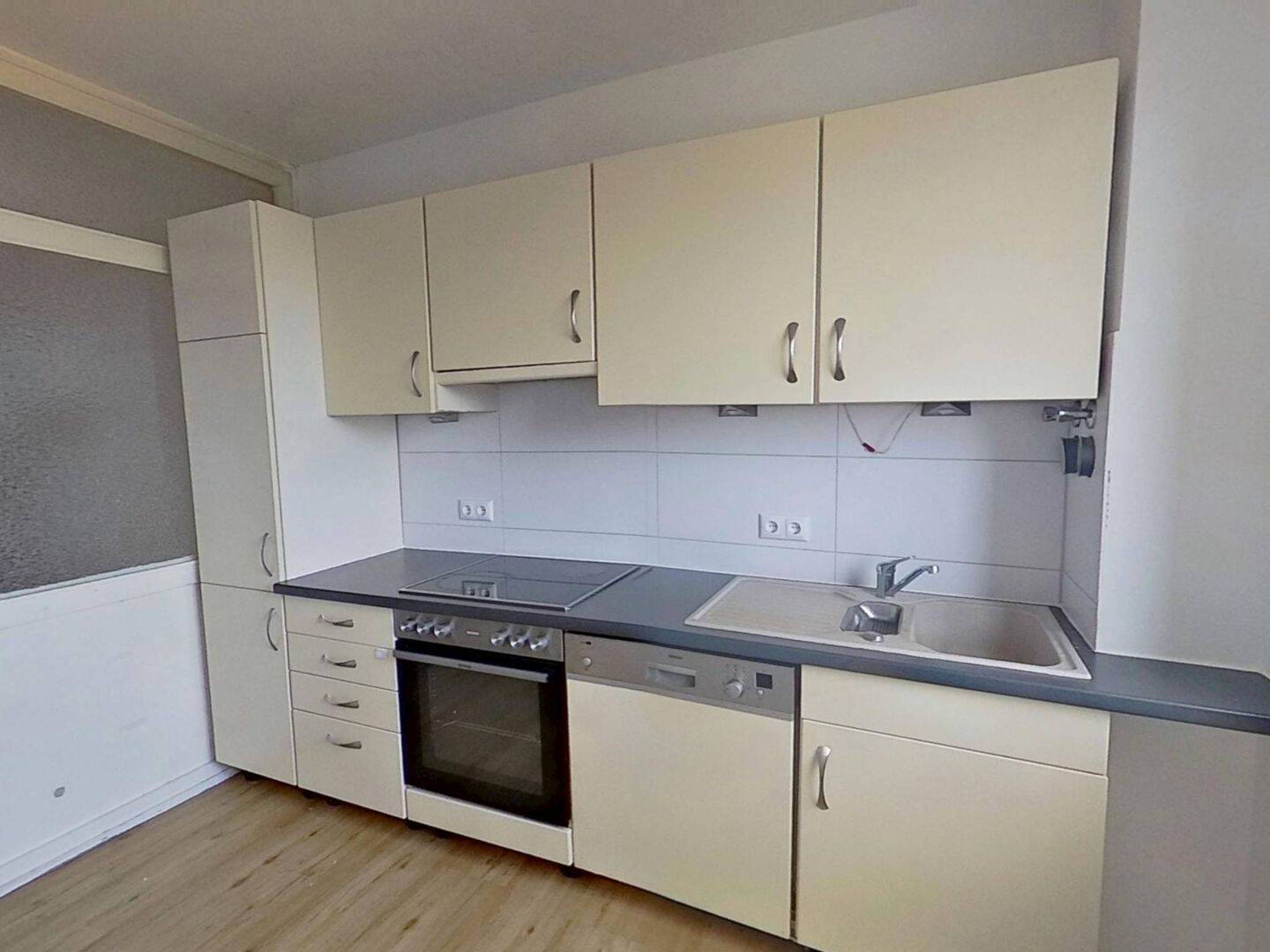 Große 2-Zimmer-Wohnung mit LOGGIA und EBK in St. Jürgen – Lübeck – Vorschaubild 6