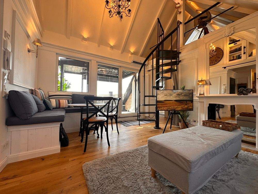 Helle und modern eingerichtete Wohnung im Loft Still mit Loggia – Saarbrücken – Vorschaubild 3