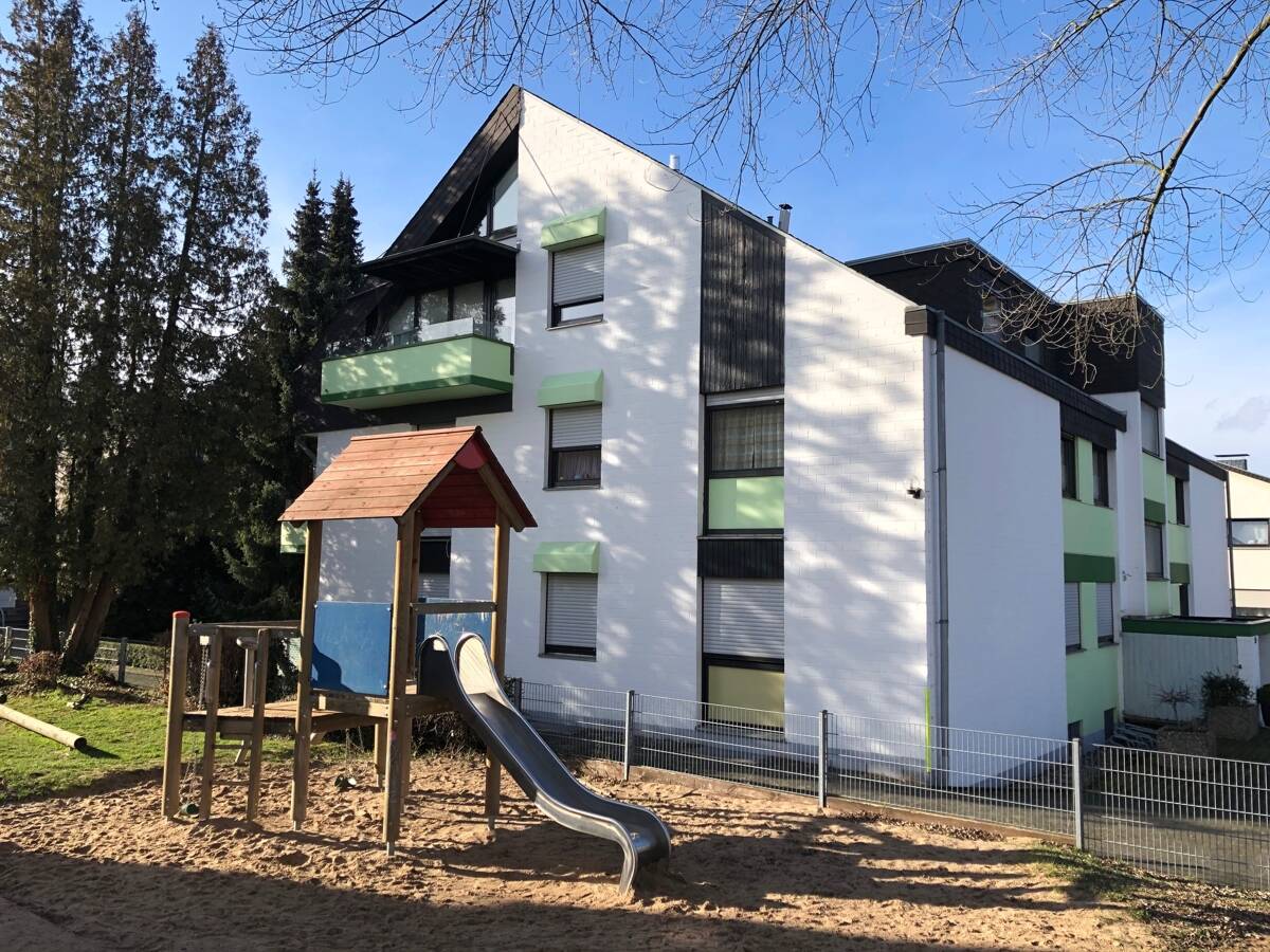 BONN HOLZLAR, schönes Apptm. im Erdgeschoss im Mehrfam.Haus, ca. 42 m² Wfl, Balkon, Stellpl., Kell