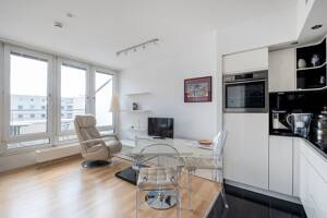 Sonniges City-Apartment mit Terrasse in bester Mitte-Lage – 10117 Berlin – Vorschaubild 3