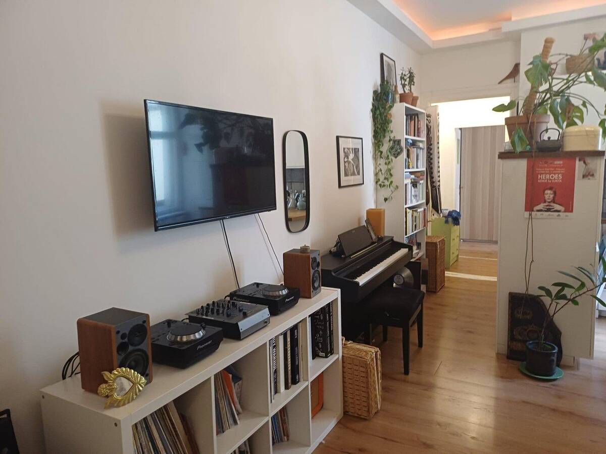 Gepflegte City-Wohnung mit guter Infrastruktur zentrumsnah – 10553 Berlin – Bild 1 von 9