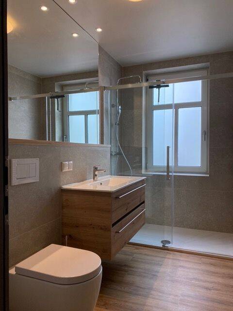 Exklusive 2 Raum Wohnung, frisch saniert mit Balkon und EBK – Zwickau – Vorschaubild 5