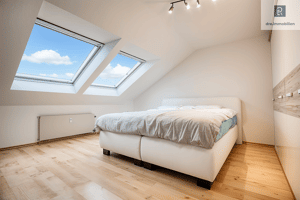 Düsseldorf-Lierenfeld: 2-Zimmer Wohnung mit kernsaniertem Badezimmer, Loggia sowie Außenstellplatz – 40231 Düsseldorf – Vorschaubild 4