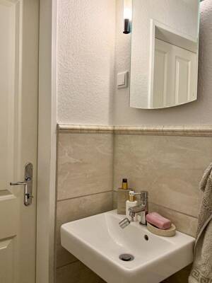 Ruhig, grün & zentrumsnahe 3-Zi. 74qm Wohnung mit SW-Loggia am Grafenberger Wald – 40629 Düsseldorf – Vorschaubild 8