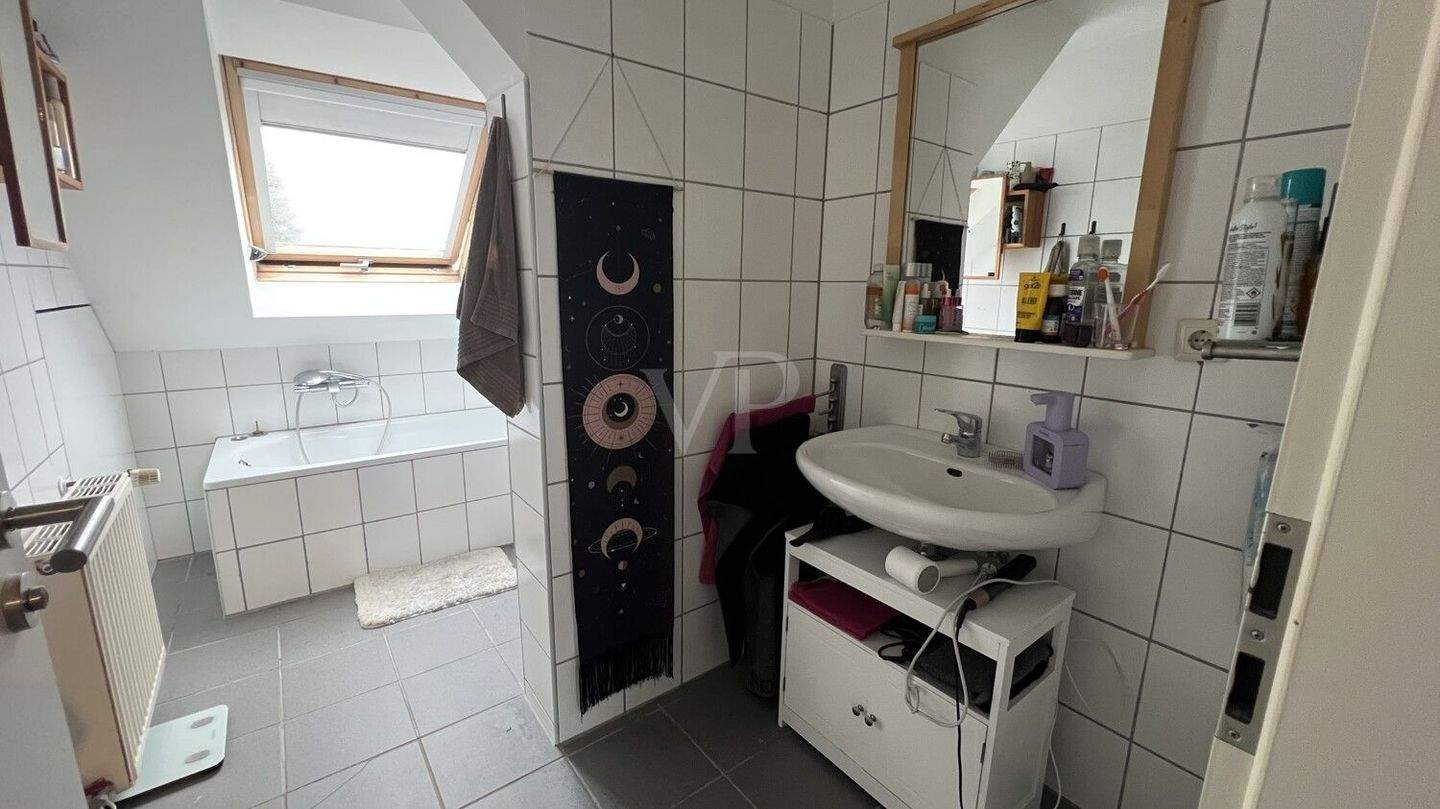 Attraktive Kapitalanlage: Vermietete 2-Zimmer-Dachgeschosswohnung in zentraler Lage von Haan – Haan – Vorschaubild 7