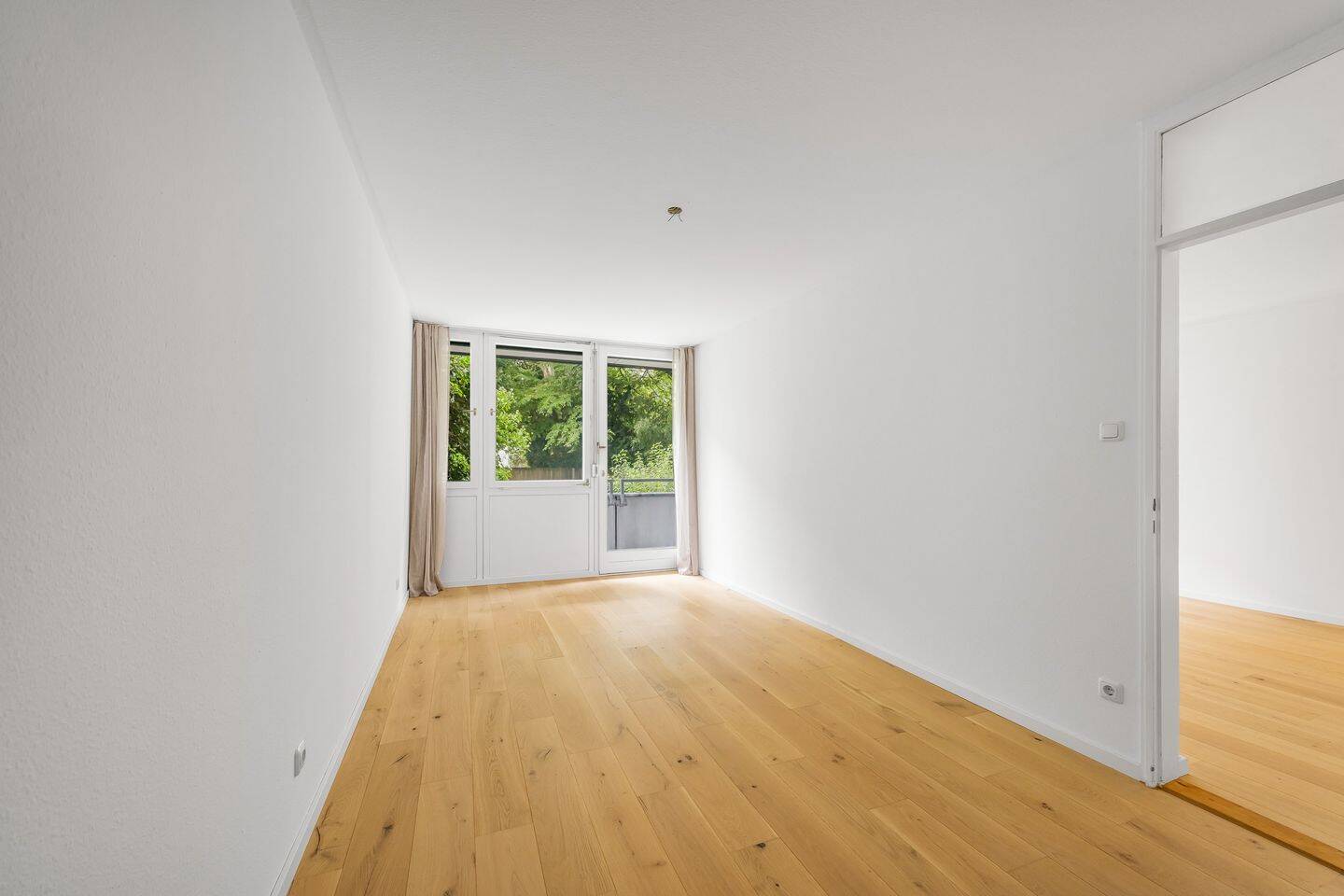 Sanierte 2-Zi. Wohnung mit Westbalkon im Herzen Schwabings! – München – Vorschaubild 6