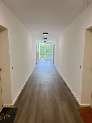 Lichtdurchflutete 2-Zimmer-Eigentumswohnung mit moderner Küche und Balkon im Bonner Villenviertel – 53175 Bonn – Vorschaubild 9