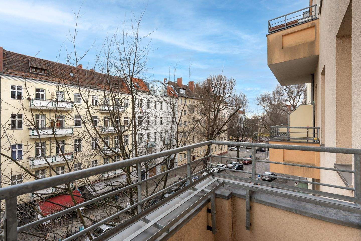 Charmante Altbauwohnung mit 2 Balkonen – Berlin – Vorschaubild 6