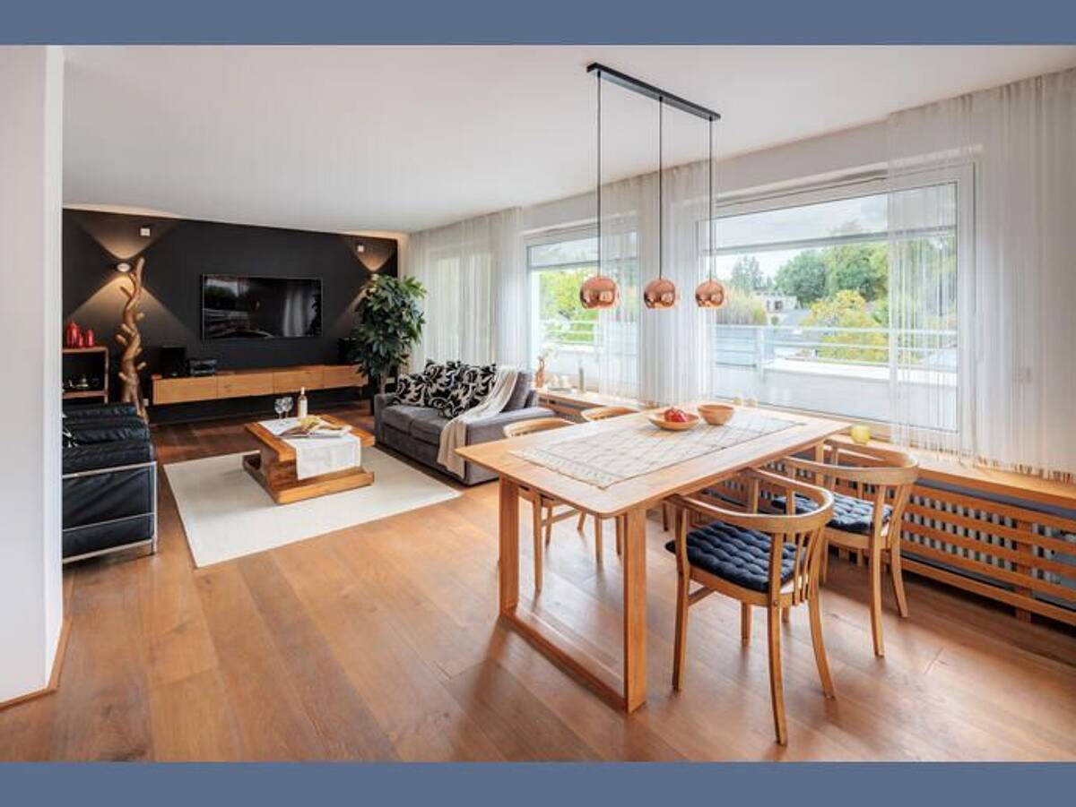 Möbliert: Moderne 2-Zimmer Wohnung mit großer Dachterrasse in Solln – 81479 München – Bild 1 von 9