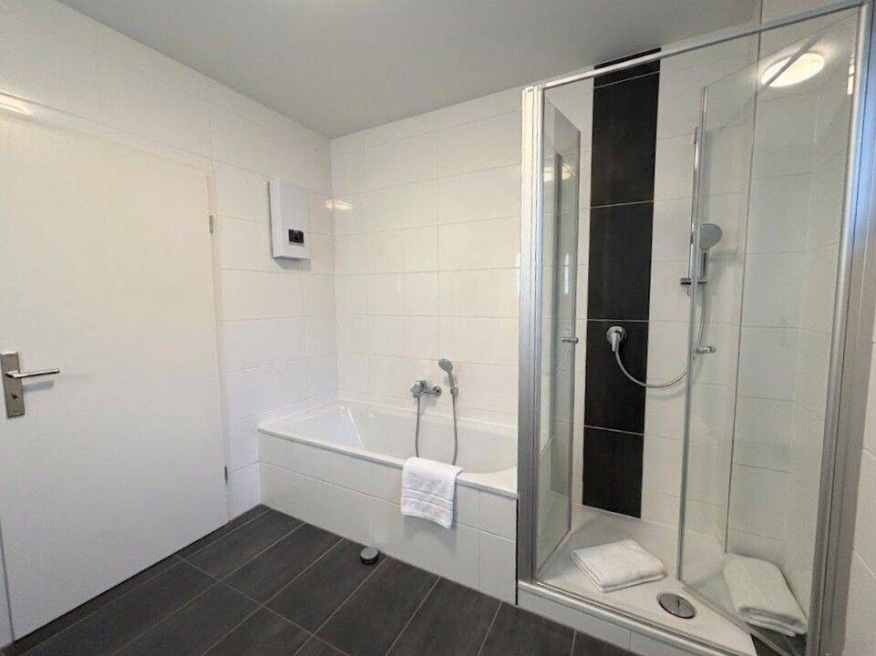 ++ Exklusives Wohnjuwel: Luxuriöse 1. OG-Wohnung mit Kamin & Sonnenbalkon in Bestlage ++ – Solingen – Vorschaubild 8