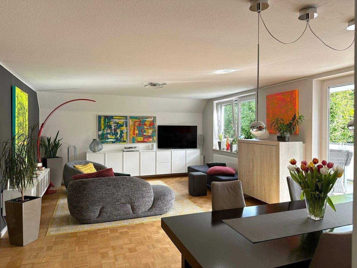 schöne 4-Zimmer-Wohnung mit großem Balkon und Garage in Bochum-Linden – Bochum – Vorschaubild 2
