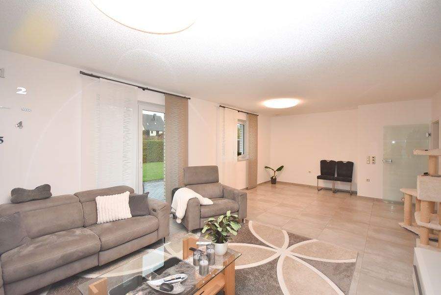 Modern, stilvoll und elegant! Neuwertiges Einfamilienhaus in Wolfsburg-Barnstorf. – Wolfsburg – Vorschaubild 3