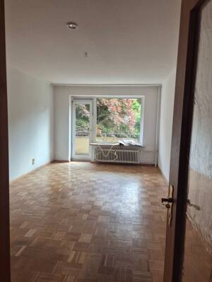 3-Zimmer-Wohnung im Erdgeschoss mit großem Balkon und Gartenblick – 22111 Hamburg – Vorschaubild 5