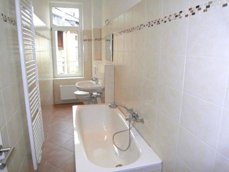 Gneisenaustraße! sanierte 3 Zimmer Wohnung mit Balkon und Einbauküche! – Leipzig – Vorschaubild 4