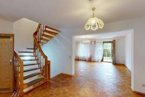 Modernisiertes Reihenmittelhaus mit Garten, Balkon und Keller in München-Perlach – 81377 München – Vorschaubild 6