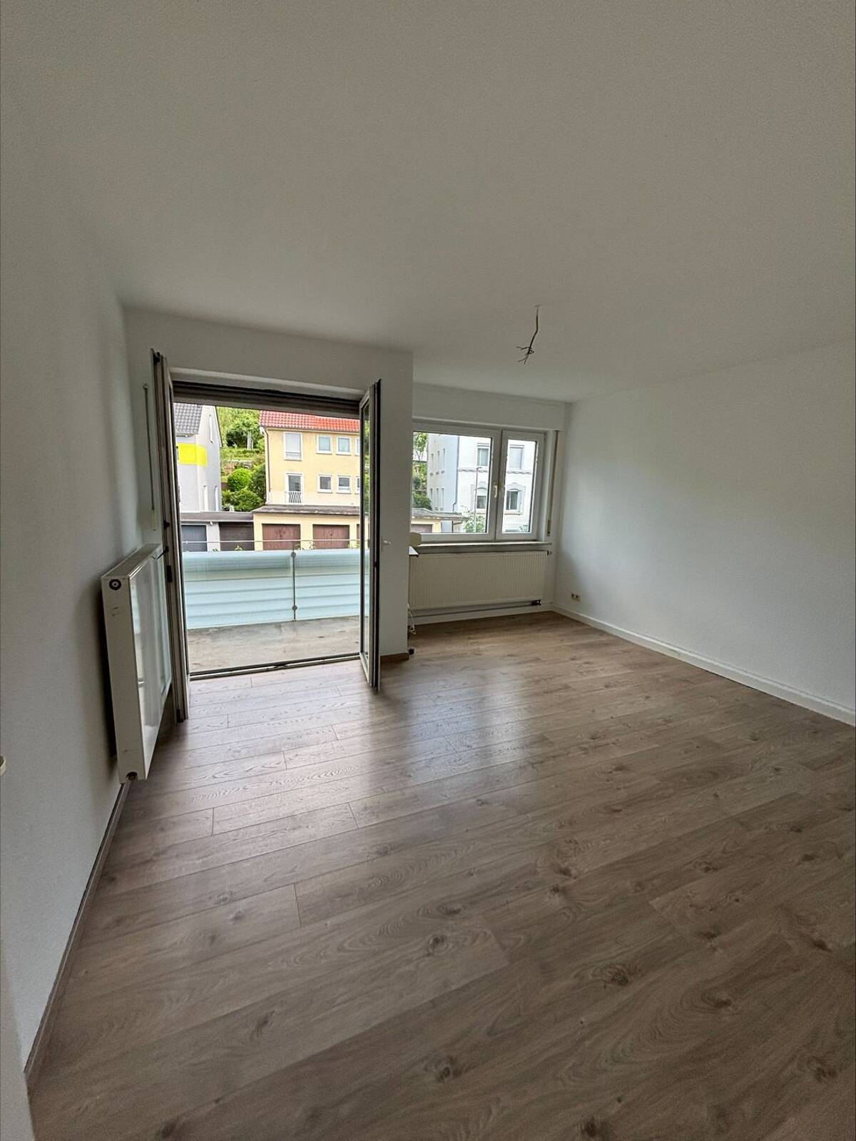 Helle 3-Zimmer-Wohnung mit Balkon in begehrter Lage von Stuttgart-Ost – 70186 Stuttgart – Bild 1 von 9