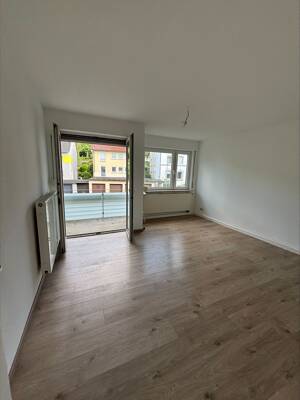 Helle 3-Zimmer-Wohnung mit Balkon in begehrter Lage von Stuttgart-Ost – 70186 Stuttgart – Vorschaubild 1
