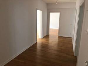 Lichtdurchflutete, großzügige 3-Zimmerwohnung mit Balkon und Parkett -nur schriftliche Anfragen - – 50672 Köln – Vorschaubild 3