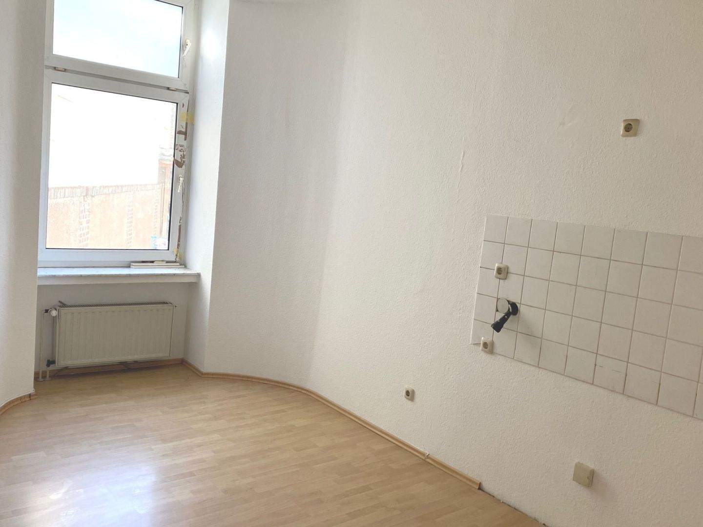 Schönes App. 1,5-Zimmer Wohnung im EG eines Mehrfamilienhauses in der Innenstadt von Hagen zu vermieten – Hagen – Vorschaubild 3