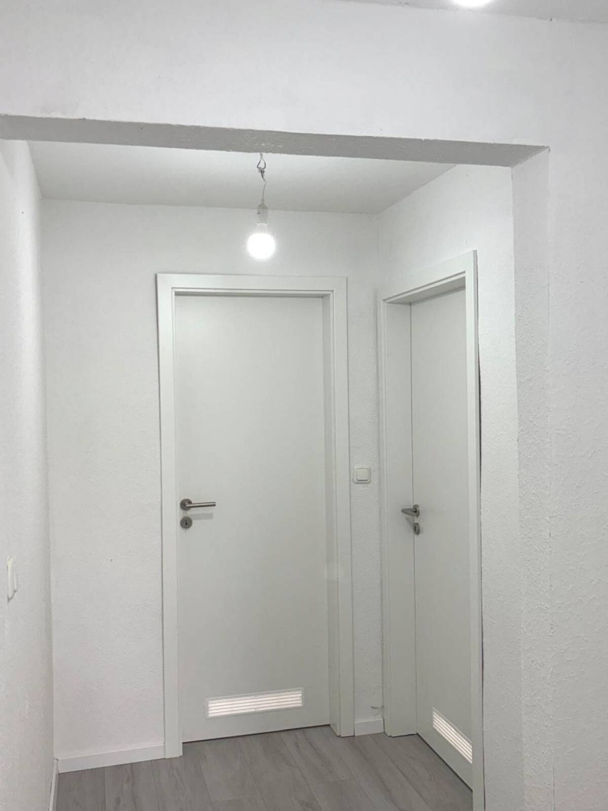 Dachgeschoss mit 2,5 Zimmern, Garten & Keller in Gelsenkirchen-Am Maibusch – 45883 Gelsenkirchen – Bild 1 von 9