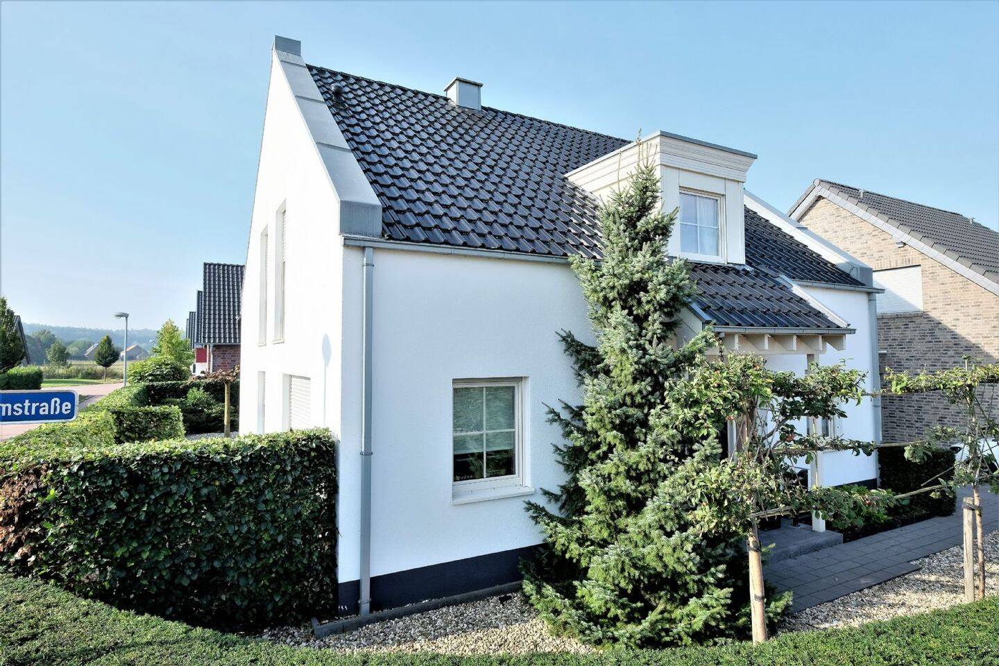 Neuwertiges, energieeffizientes Einfamilienhaus mit Garage in kinderfreundlicher Umgebung – Kranenburg – Vorschaubild 4