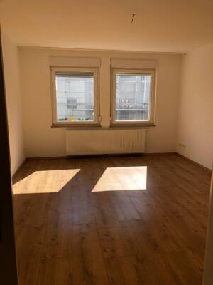4-Zimmer Wohnung in Bad Cannstatt Kursaal – 70372 Stuttgart – Vorschaubild 2