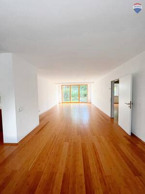 4-Zimmer-Wohnung im EG mit eigenem Garten , Garage und toller Aussicht in Tüllingen zu vermieten! – 79539 Lörrach – Vorschaubild 7